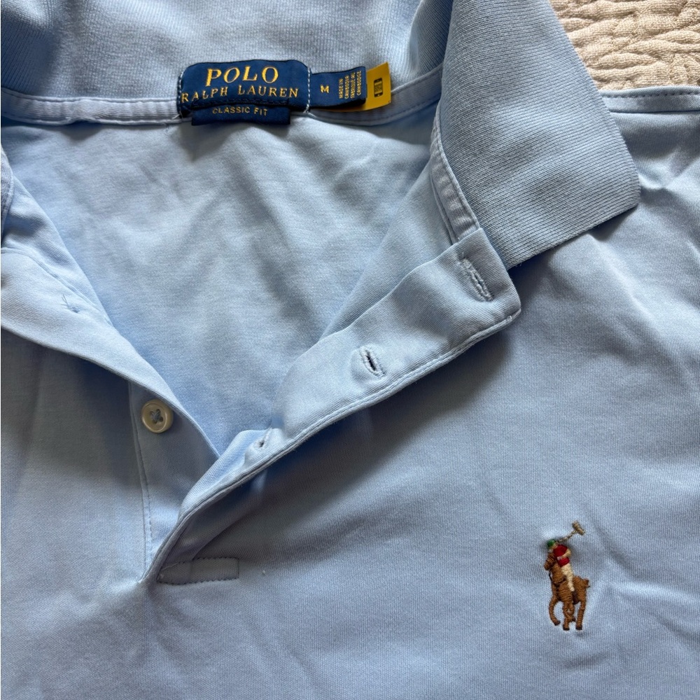 Like New Ralph Lauren Polo Shirt in Light Blue. Classic Fit. Size M Retail $115